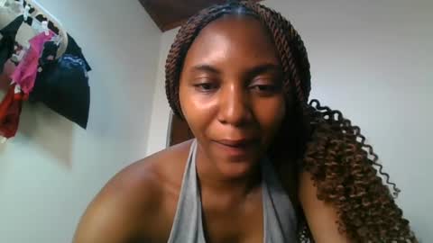 ebonyslut09 online show from 06/26/26, 04:44