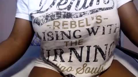 ebonysmiles00 online show from 05/31/26, 06:31