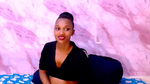 Snapshot of ebonystarlite1 chatting on 02/24/25, 12:20 Candy online show from 02/24/25, 12:20