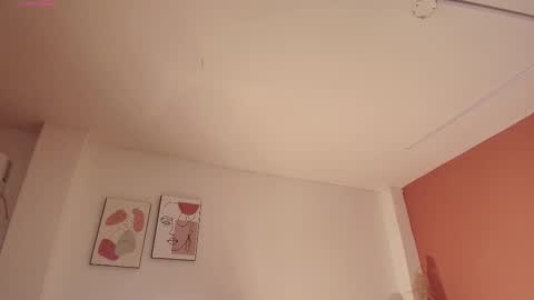 Snapshot of ebonyswet chatting on 12/20/25, 07:43 ebonyswet online show from 12/20/25, 07:43