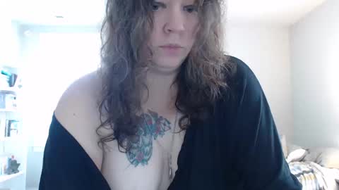 Weird Echo online show from 10/14/25, 04:52