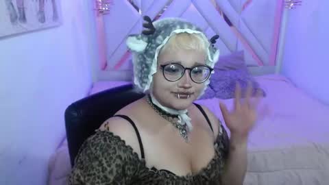 Echypyon tk online show from 05/20/26, 03:02