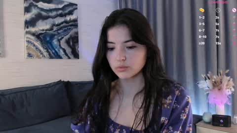 Snapshot of edabayse chatting on 01/27/25, 01:19 Viola online show from 01/27/25, 01:19