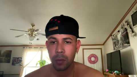 eddgarzay08 online show from 04/06/26, 09:27