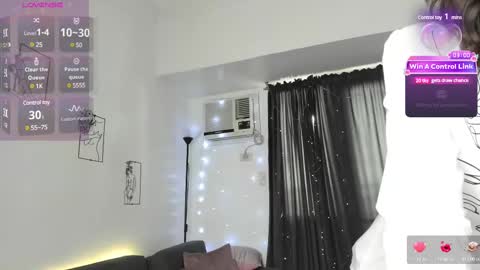 Snapshot of eden_heaven chatting on 02/24/25, 07:44 Eden Heaven online show from 02/24/25, 07:44