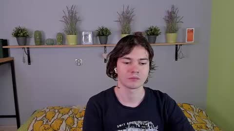 Snapshot of edgar_ray chatting on 07/09/26, 10:58 Edgar online show from 07/09/26, 10:58