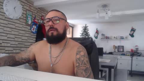 edgarram83 online show from 11/24/25, 07:24