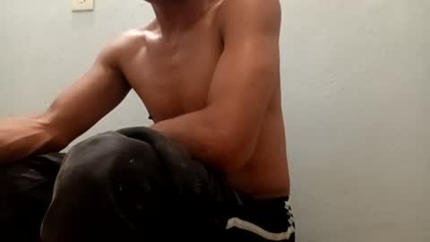Snapshot of edgarsanmartin550 chatting on 06/22/26, 05:26 edgarsanmartin550 online show from 06/22/26, 05:26