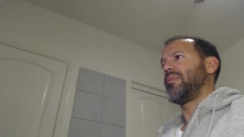 Snapshot of edge_masters chatting on 12/18/24, 03:47 EdgeM online show from 12/18/24, 03:47