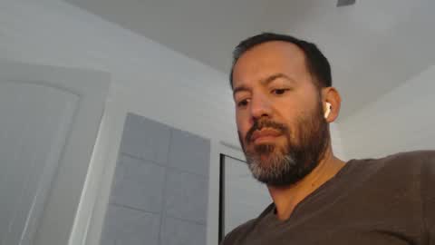 Snapshot of edge_masters chatting on 01/03/25, 10:08 EdgeM online show from 01/03/25, 10:08