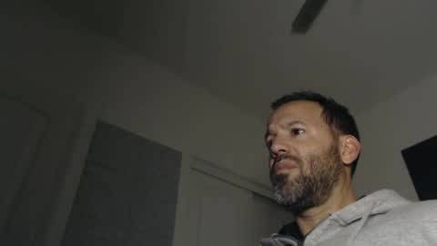 Snapshot of edge_masters chatting on 01/14/25, 02:29 EdgeM online show from 01/14/25, 02:29