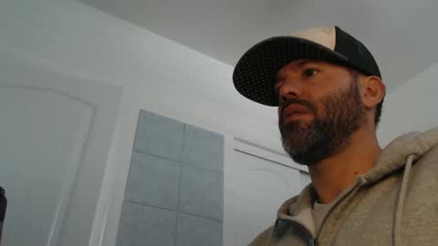 Snapshot of edge_masters chatting on 02/09/25, 08:45 EdgeM online show from 02/09/25, 08:45