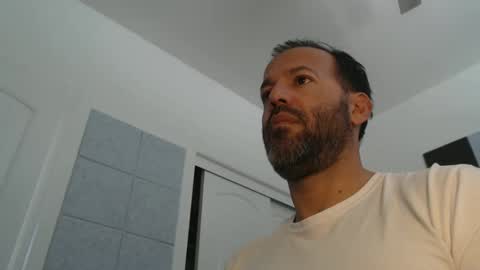 Snapshot of edge_masters chatting on 02/26/25, 07:49 EdgeM online show from 02/26/25, 07:49