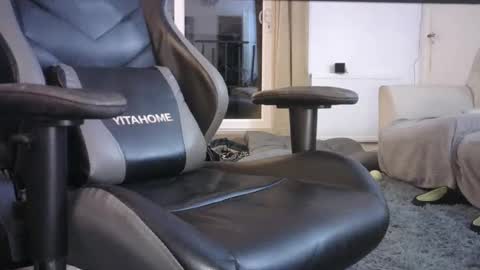 Snapshot of edged_biker chatting on 12/24/24, 06:28 edged biker online show from 12/24/24, 06:28