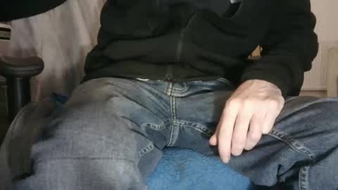 Snapshot of edged_biker chatting on 02/13/25, 07:21 edged biker online show from 02/13/25, 07:21