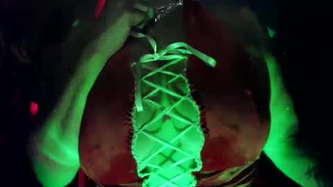 Snapshot of edgeofinsanity13 chatting on 12/13/24, 12:53 Angel online show from 12/13/24, 12:53