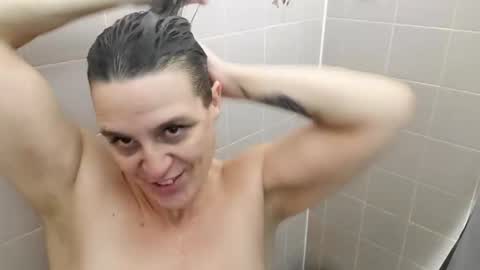 Snapshot of edgeofinsanity13 chatting on 01/23/25, 03:05 Angel online show from 01/23/25, 03:05