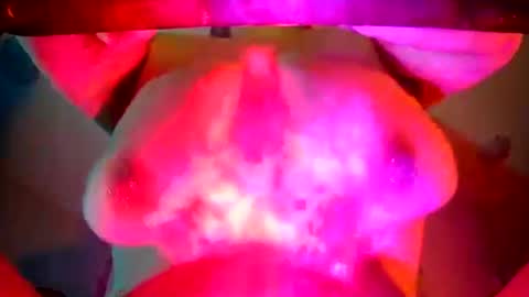 Snapshot of edgeofinsanity13 chatting on 02/12/25, 12:58 Angel online show from 02/12/25, 12:58