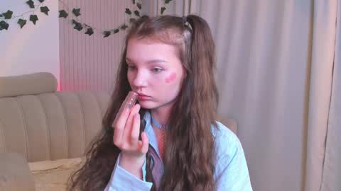 Snapshot of edithgalpin chatting on 02/23/25, 12:19 Lisa online show from 02/23/25, 12:19