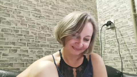 edithmanning online show from 12/25/24, 11:11