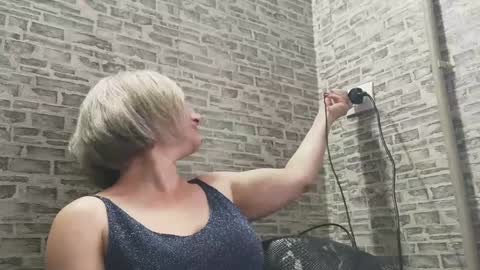 edithmanning online show from 01/06/25, 11:18