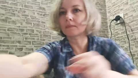 edithmanning online show from 01/10/25, 09:23