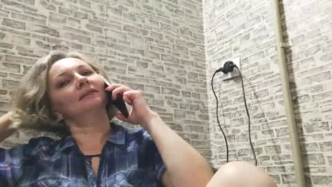 edithmanning online show from 01/10/25, 06:17