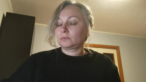edithmanning online show from 05/01/26, 05:50