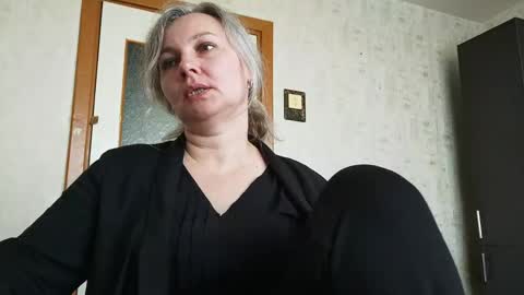 edithmanning online show from 05/15/26, 06:31