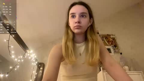 Snapshot of edlinhazleton chatting on 09/17/25, 06:53 Dana online show from 09/17/25, 06:53