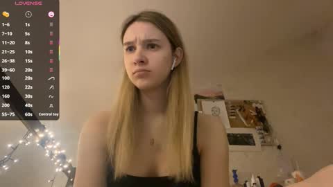 Snapshot of edlinhazleton chatting on 10/18/25, 07:36 Dana online show from 10/18/25, 07:36