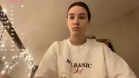 Snapshot of edlinhazleton chatting on 10/31/25, 05:03 Dana online show from 10/31/25, 05:03