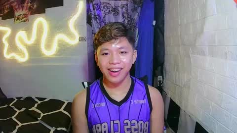 urasian chub online show from 11/06/25, 01:17