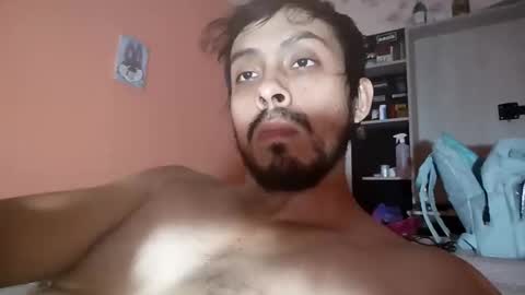 Snapshot of eduar99latino chatting on 04/26/26, 07:44 Eduar99 online show from 04/26/26, 07:44