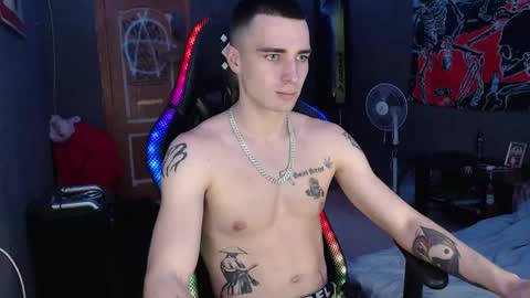 Eduar online show from 12/30/24, 03:02