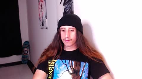Snapshot of edward_chann chatting on 12/14/24, 12:01 edward_chann online show from 12/14/24, 12:01