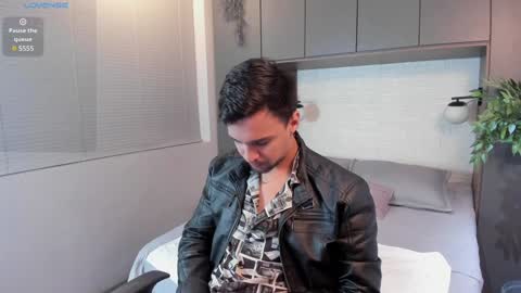 Eduardo online show from 01/21/25, 03:37