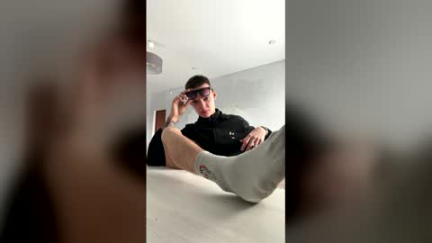 Snapshot of edward_secret chatting on 02/08/26, 11:24 edward_secret online show from 02/08/26, 11:24