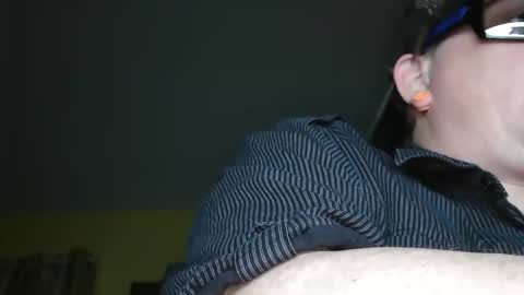 edwardaims_2please online show from 12/03/25, 02:52