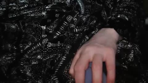 edwardaims_2please online show from 12/04/25, 03:38