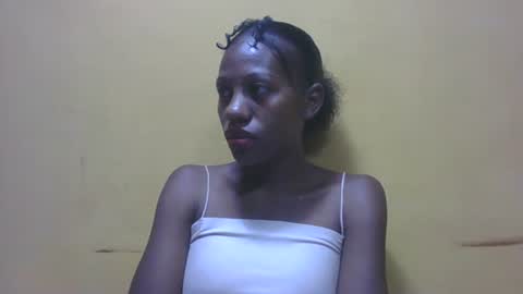 edwige770943 online show from 04/19/26, 08:02