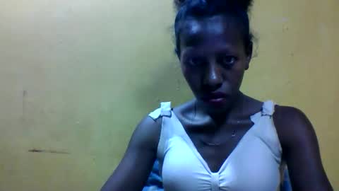 edwige770943 online show from 04/21/26, 02:15
