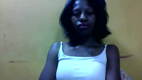 edwige770943 online show from 04/22/26, 04:48