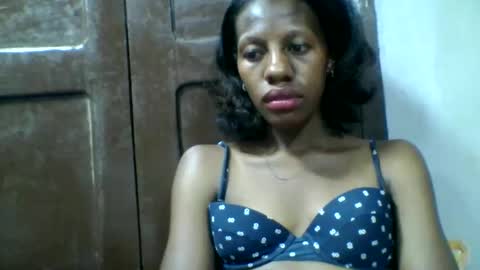edwige770943 online show from 04/27/26, 03:43