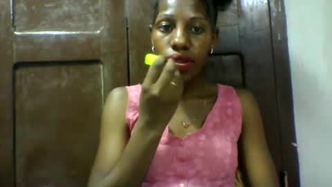edwige770943 online show from 05/05/26, 08:33