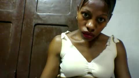 edwige770943 online show from 05/15/26, 06:04