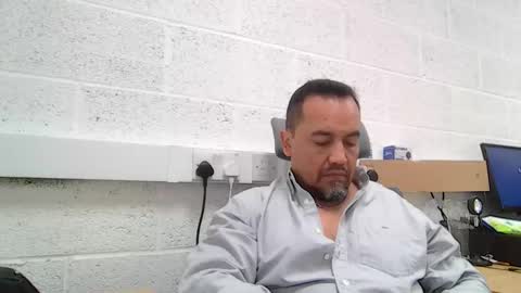 Snapshot of edwill13 chatting on 05/11/26, 08:42 EdM online show from 05/11/26, 08:42