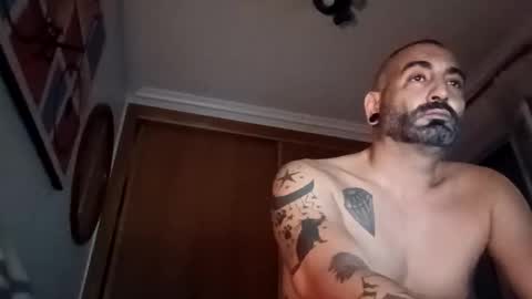 Snapshot of eemmee708927 chatting on 11/18/25, 12:38 eemmee708927 online show from 11/18/25, 12:38