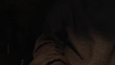 Snapshot of eeyoreeeyore chatting on 10/29/25, 04:48 eeyoreeeyore online show from 10/29/25, 04:48