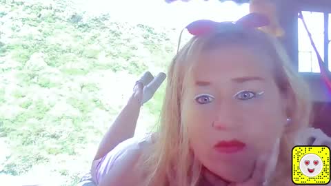 Snapshot of effata chatting on 10/29/25, 09:05 effata online show from 10/29/25, 09:05